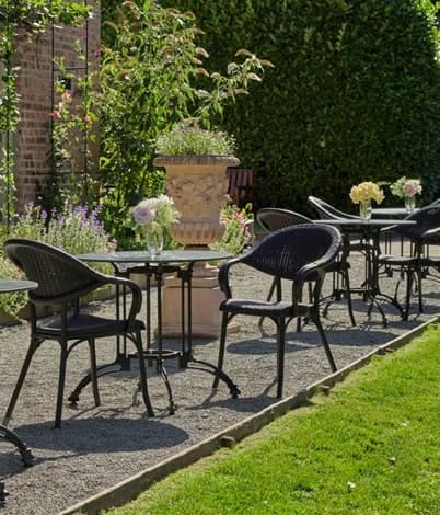 Outdoor Tables & Chairs